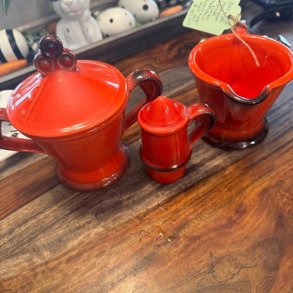 Vintage Metlox Pottery in Poppy Trail Red